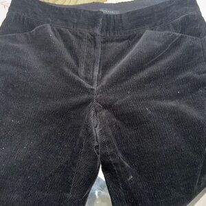 Elie Tahari Black clam diggers